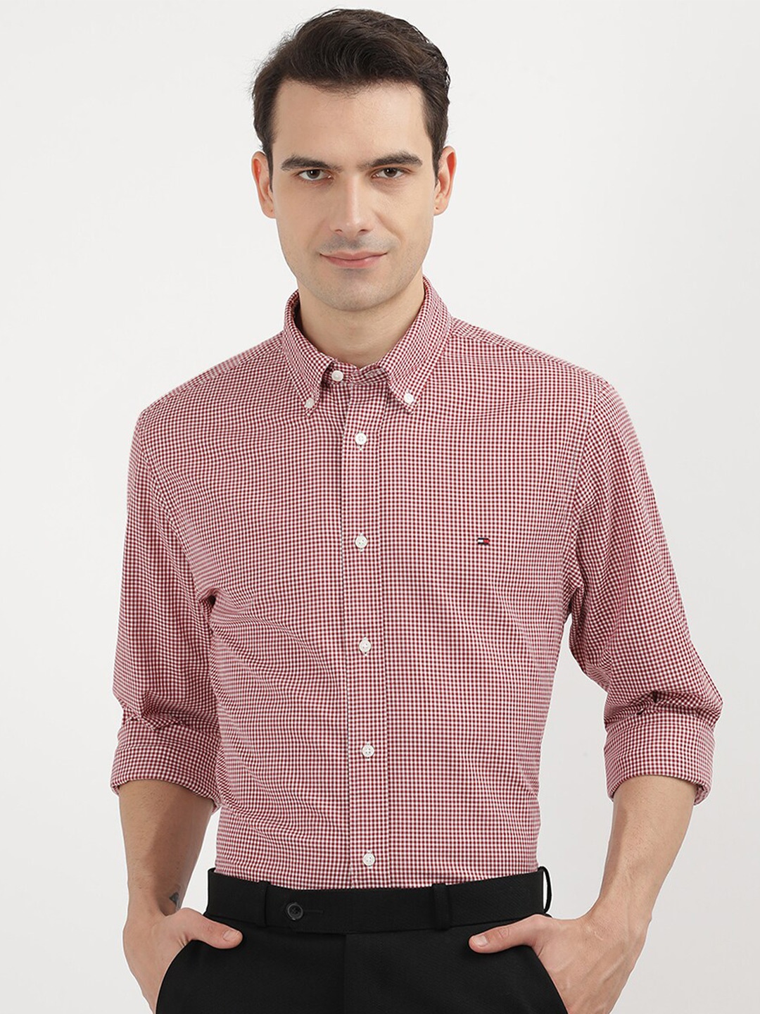 

Tommy Hilfiger Men Opaque Checked Casual Shirt, Red