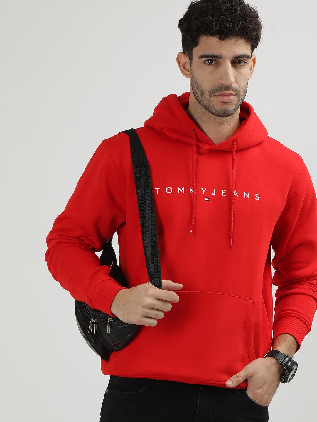 

Tommy Hilfiger Men Solid Hooded Sweatshirt, Red