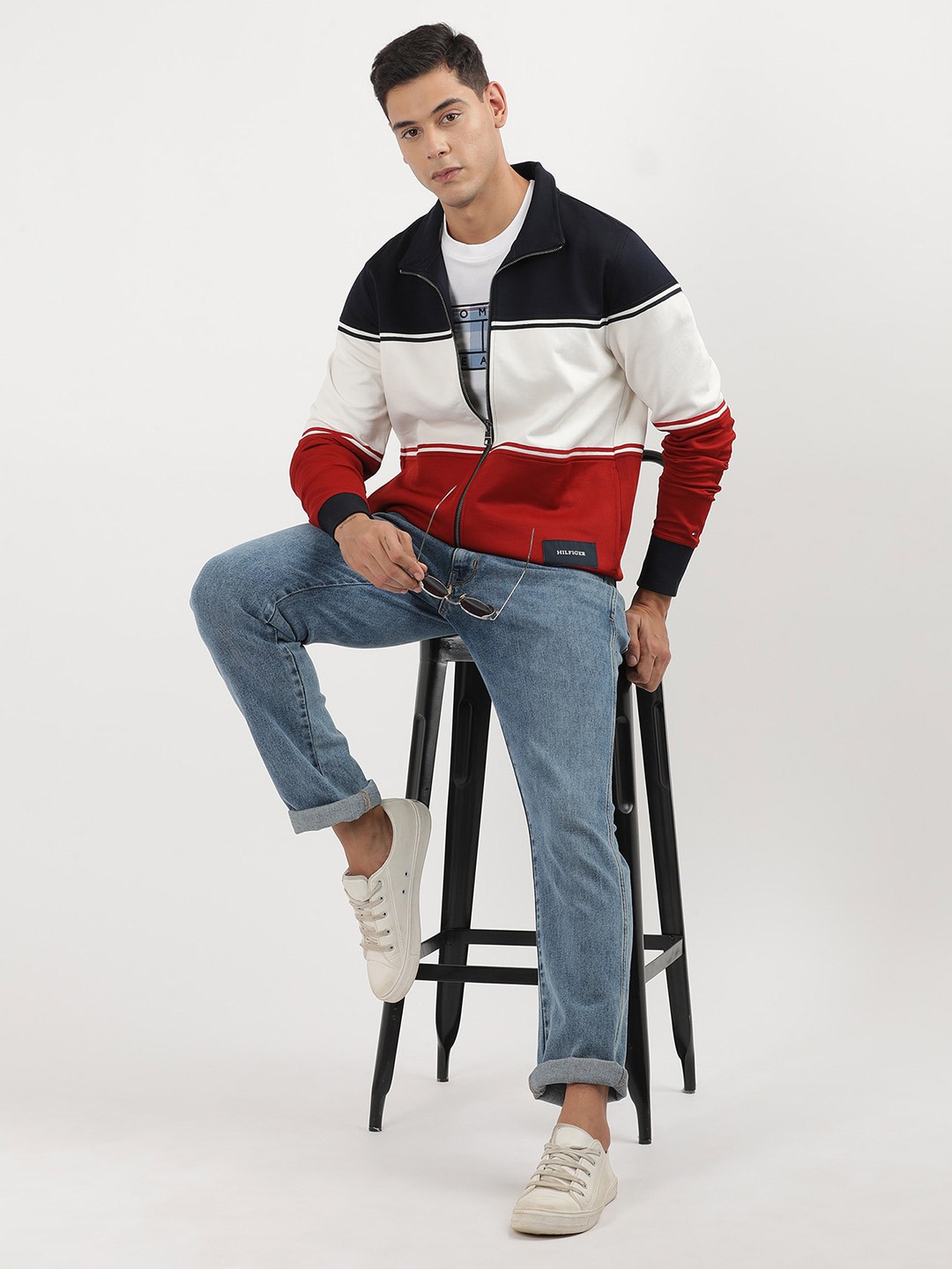 

Tommy Hilfiger Men Colourblocked Sweatshirt, Blue