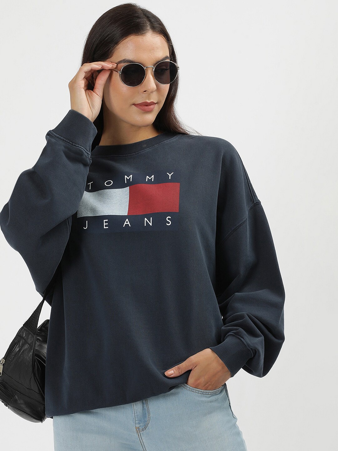 

Tommy Hilfiger Women Solid Printed Sweatshirt, Blue