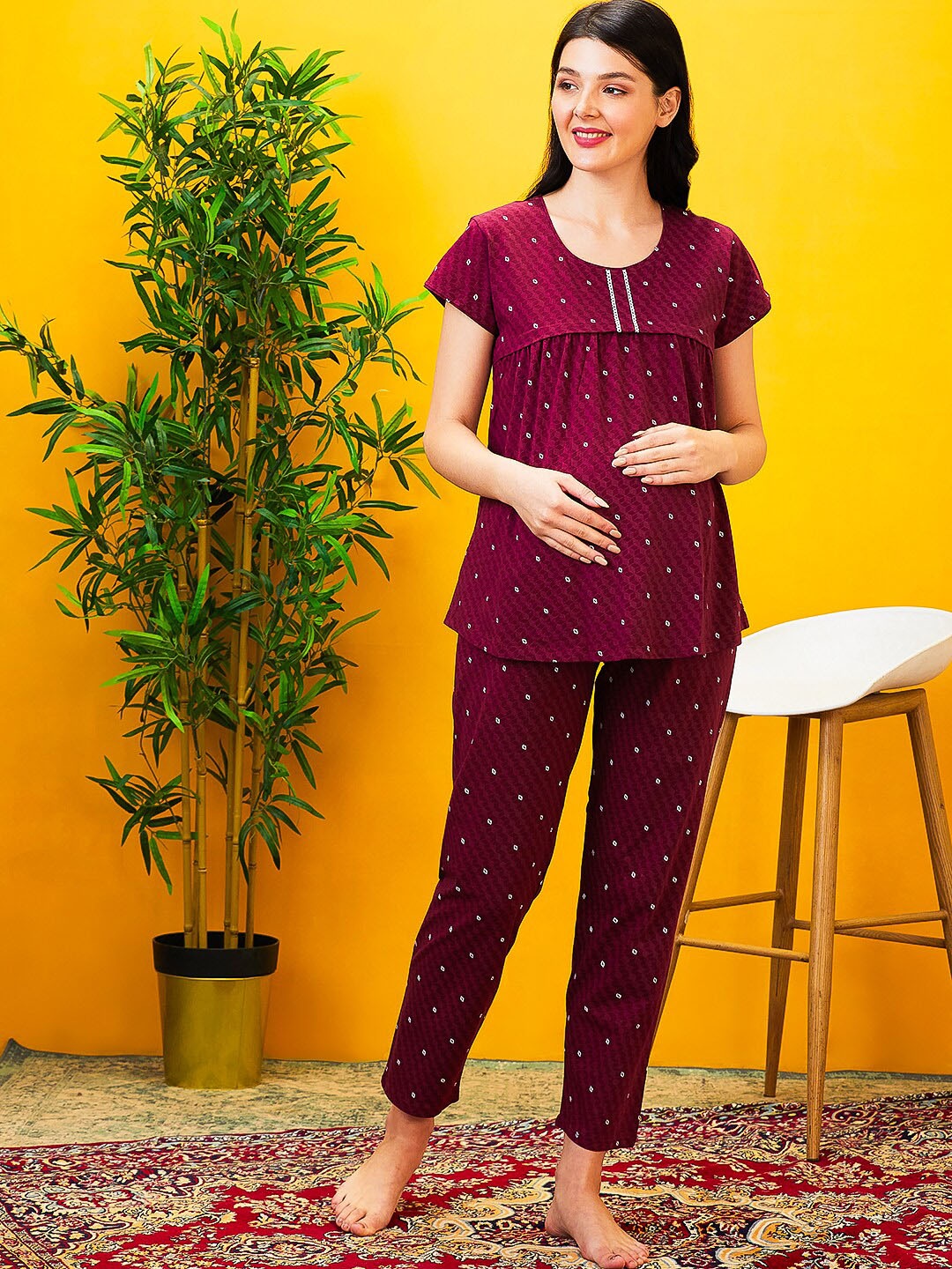 

AV2 Women Printed Maternity Night suit 2522BS, Maroon