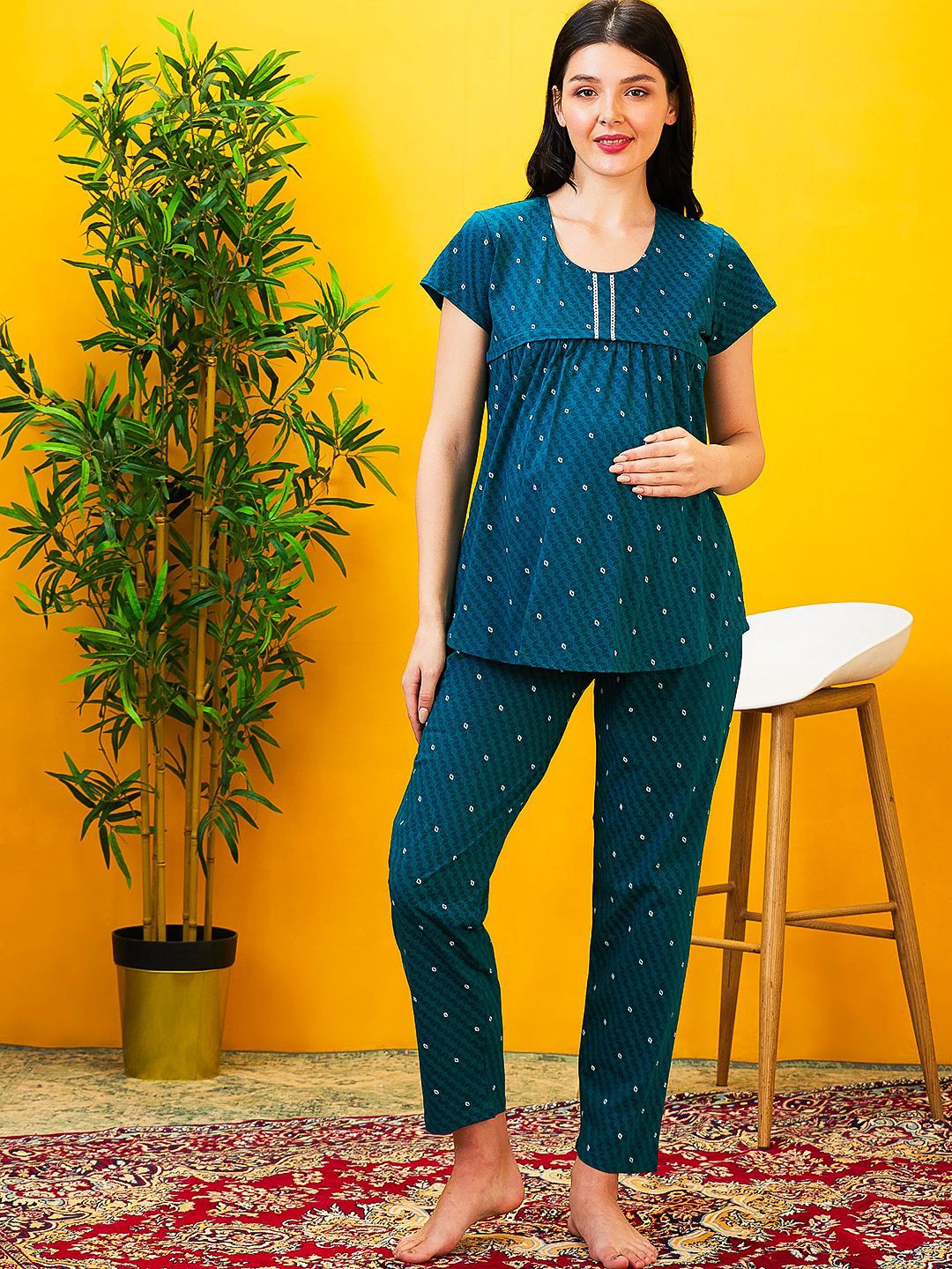 

AV2 Women Printed Maternity Night suit 2522AS, Turquoise blue