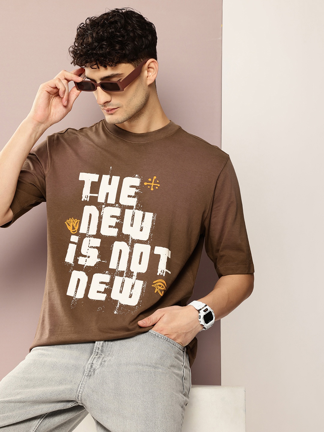 

Kook N Keech Men Typography Printed Oversized T-shirt, Brown