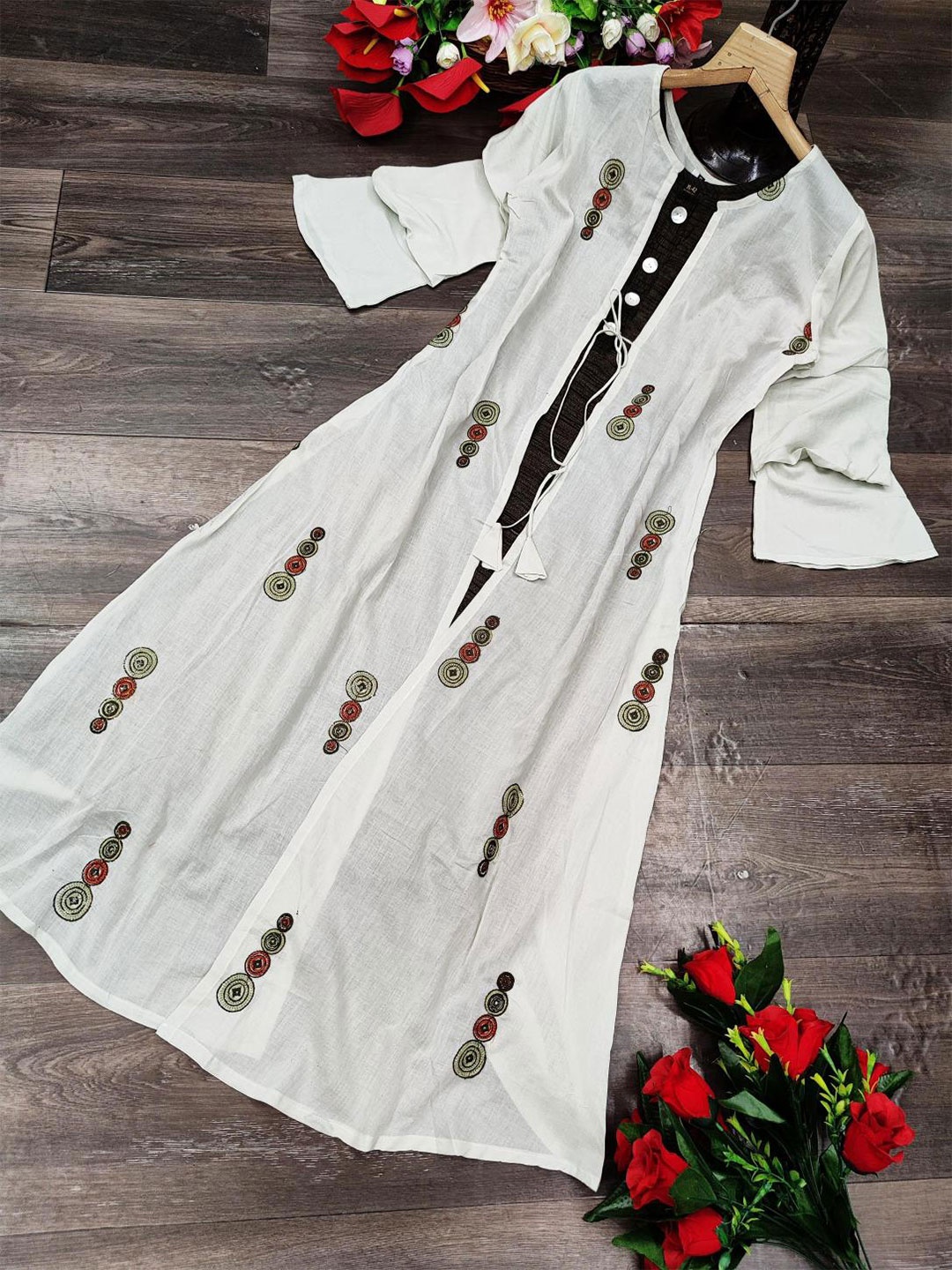 

Dori Embroidered Pure Cotton Unstitched Dress Material, White