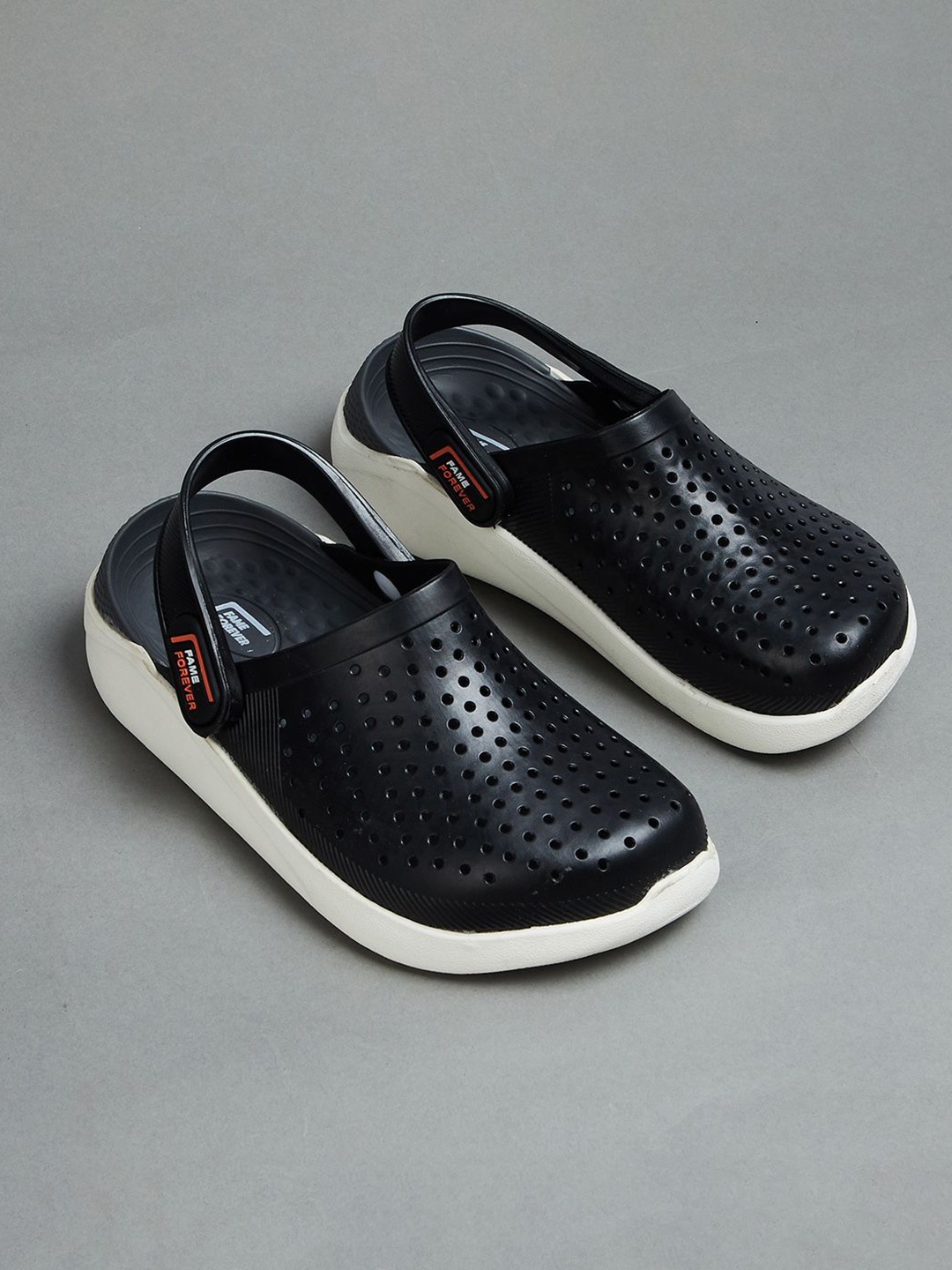 

Fame Forever by Lifestyle Girls Rubber Clogs, Black
