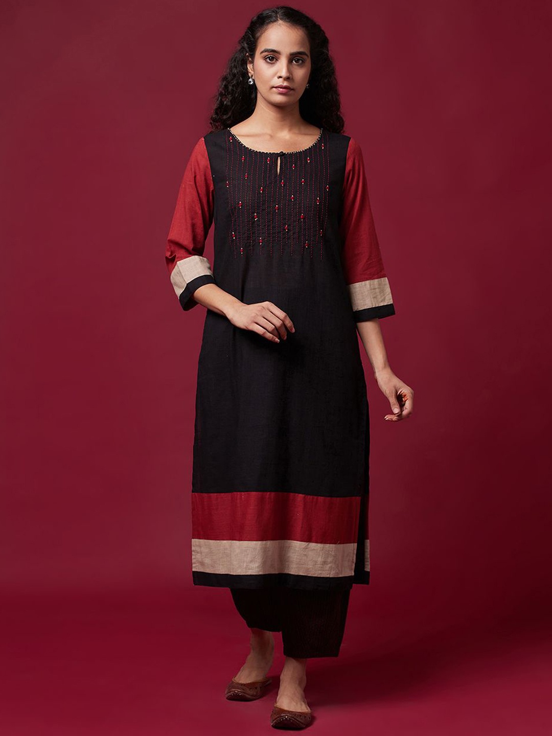 

Fabindia Women Ethnic Motifs Keyhole Neck Kurta, Black