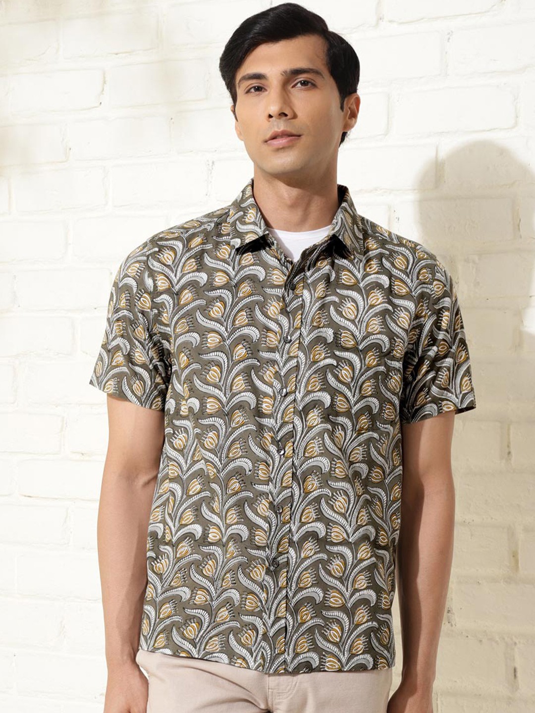 

Fabindia Men Opaque Printed Casual Shirt, Grey