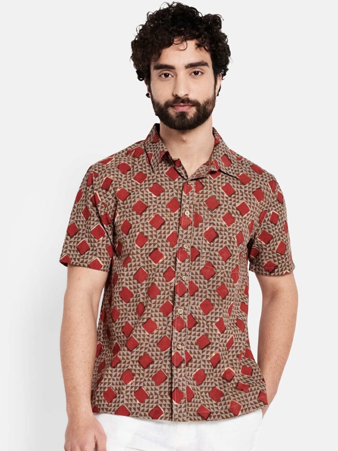 

Fabindia Men Geometric Opaque Printed Casual Shirt, Red