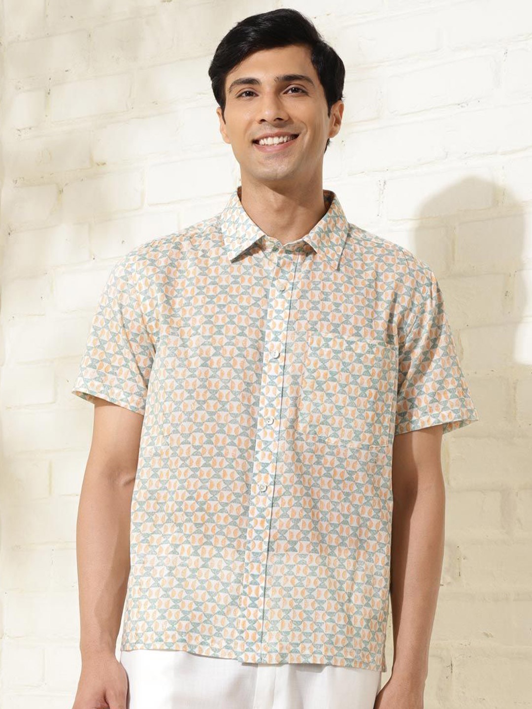 

Fabindia Men Abstract Opaque Printed Casual Shirt, White