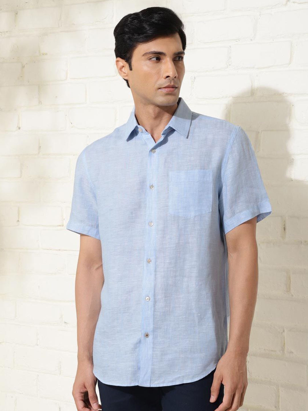 

Fabindia Men Slim Fit Opaque Casual Shirt, Blue