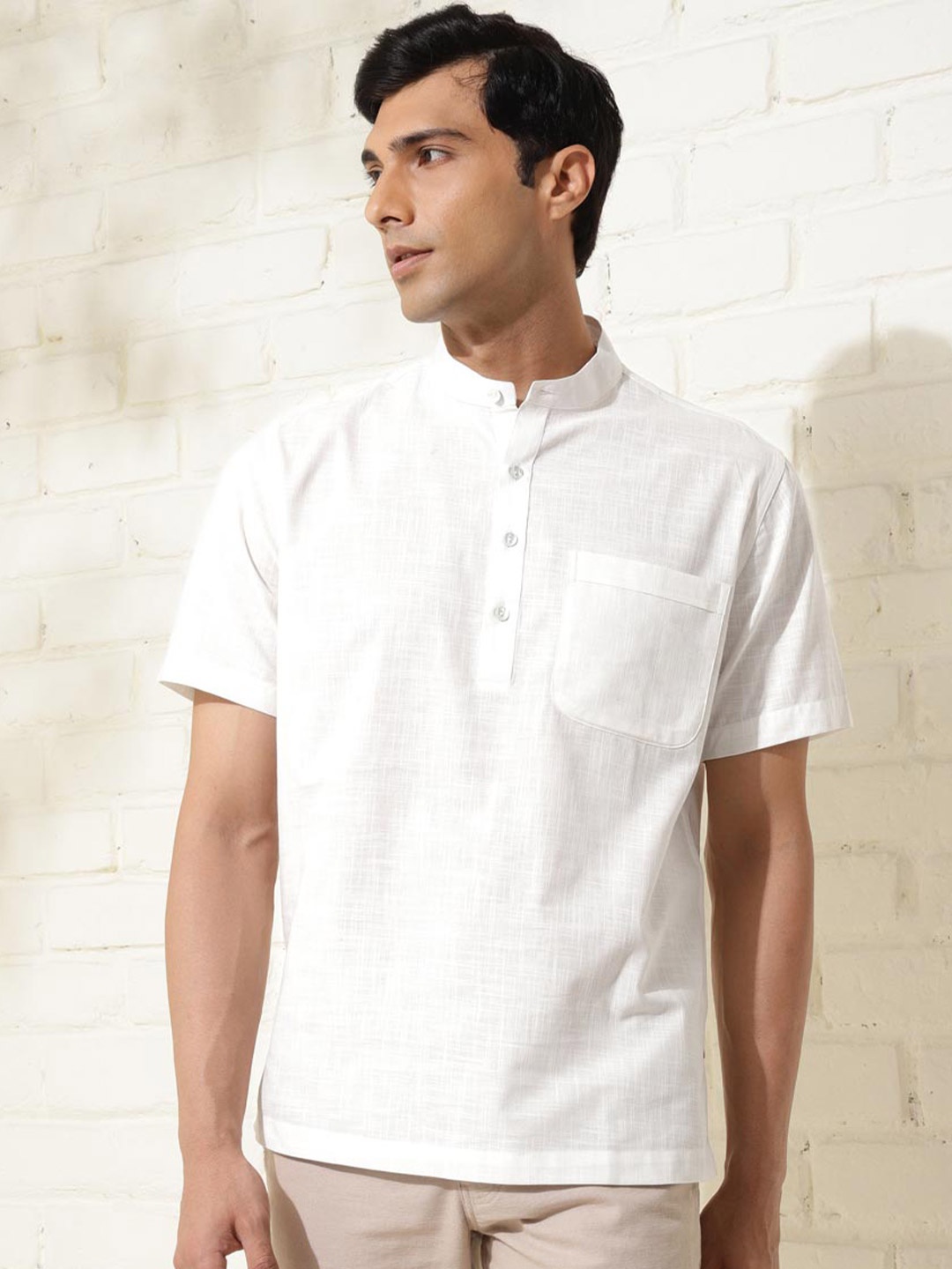 

Fabindia Men Opaque Casual Shirt, White