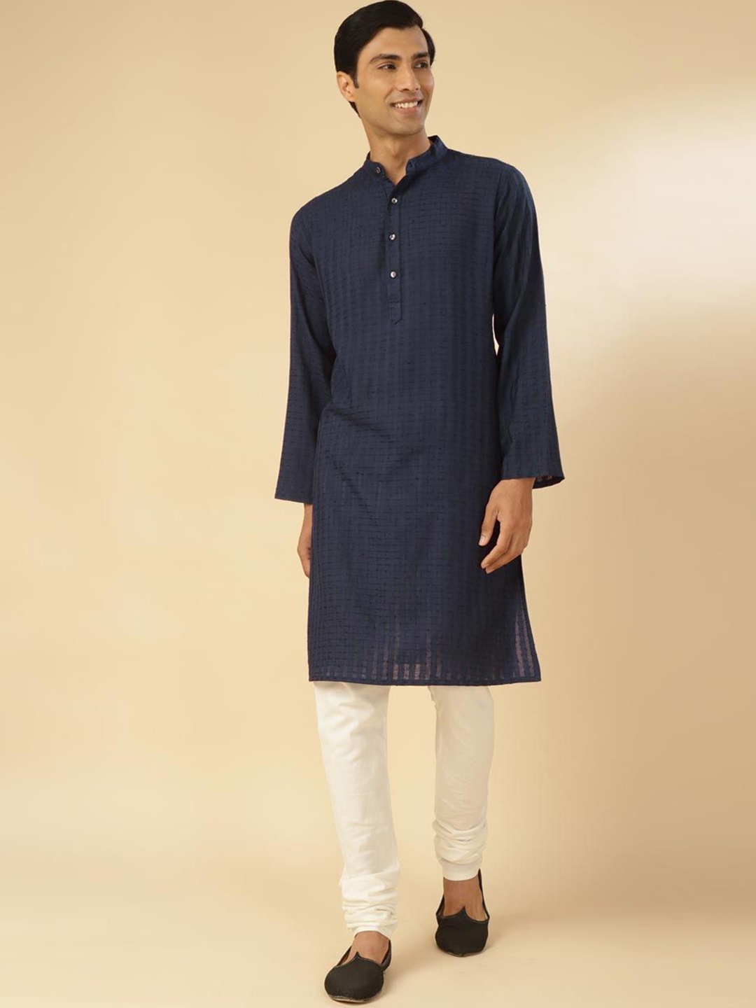 

Fabindia Men Long Sleeves Slim Fit Kurta, Navy blue