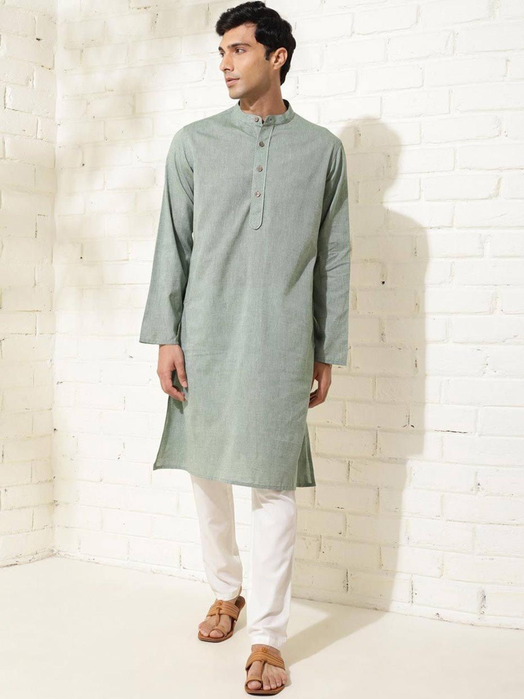 

Fabindia Men Cotton Comfort Fit Kurta, Green