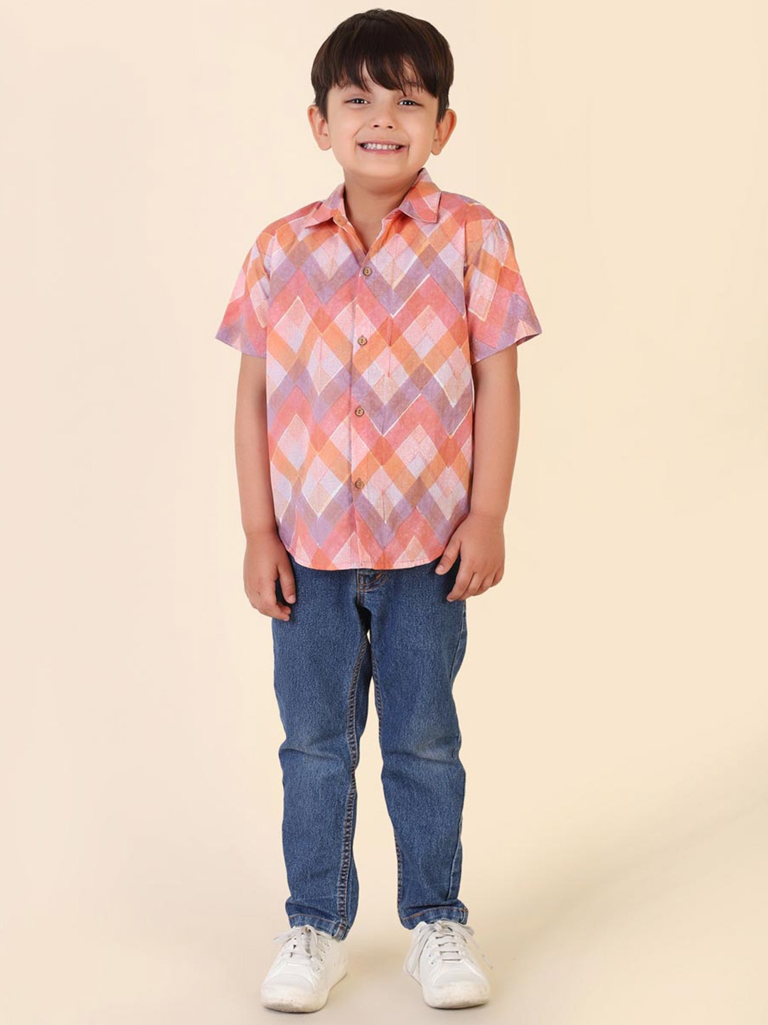 

Fabindia Boys Opaque Printed Casual Shirt, Pink
