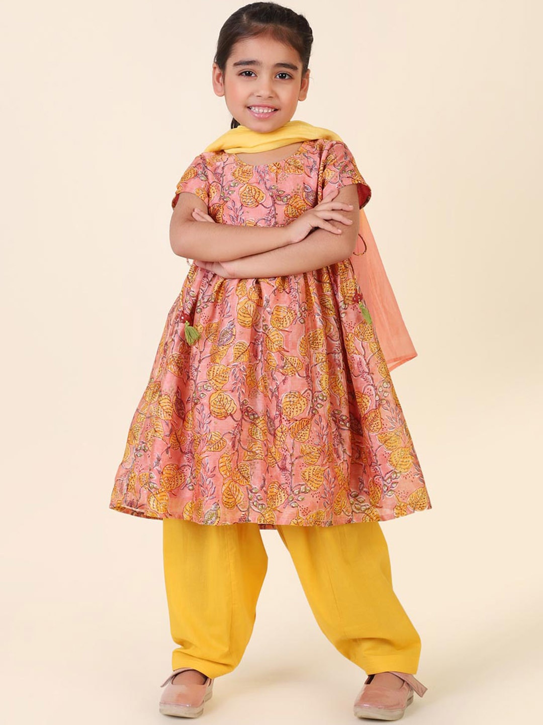 

Fabindia Girls Ethnic Motifs Printed Regular Kurta Salwar With Dupatta, Pink