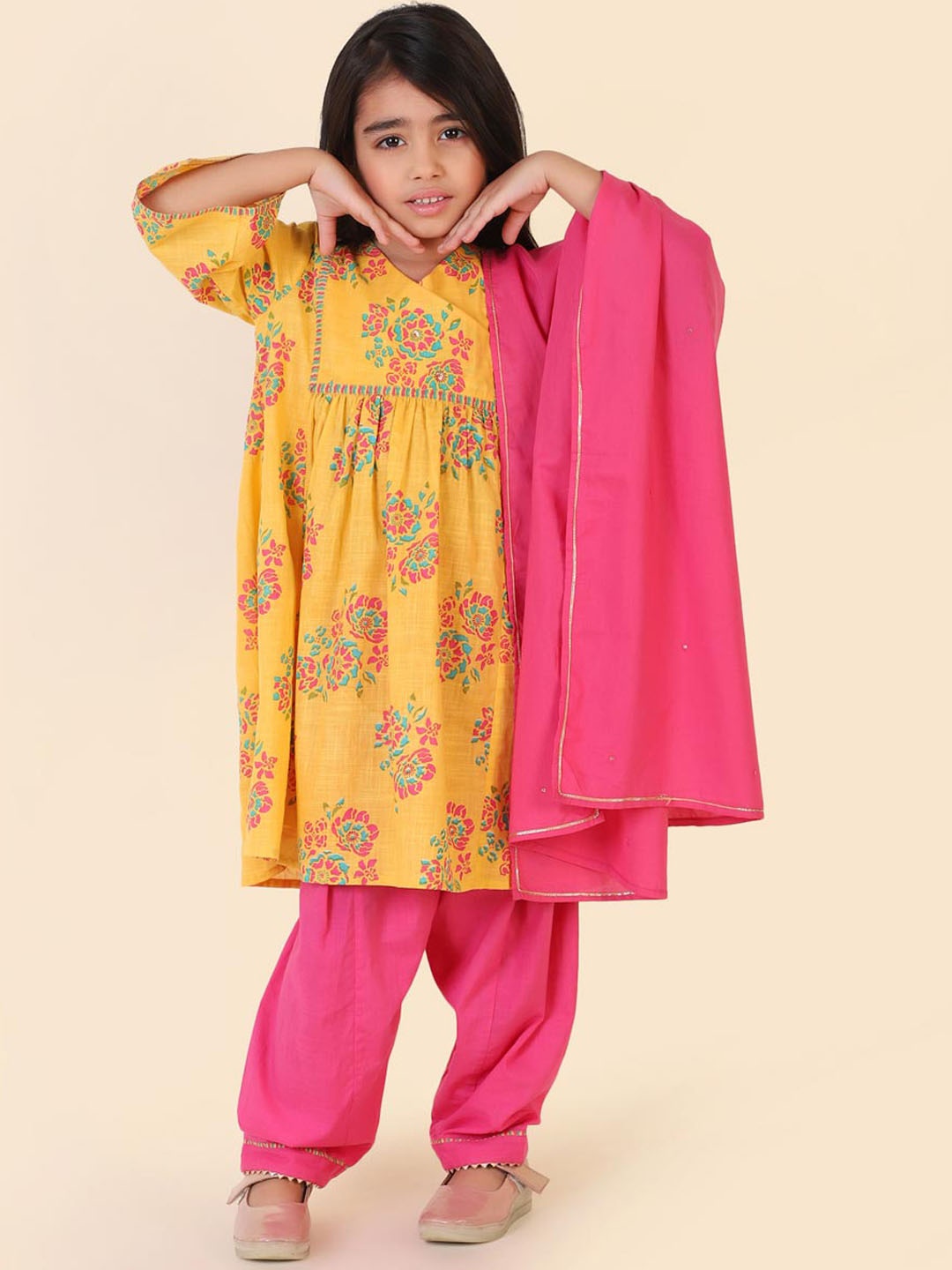 

Fabindia Girls Floral Printed Regular Pure Cotton Kurta Salwar With Dupatta, Yellow