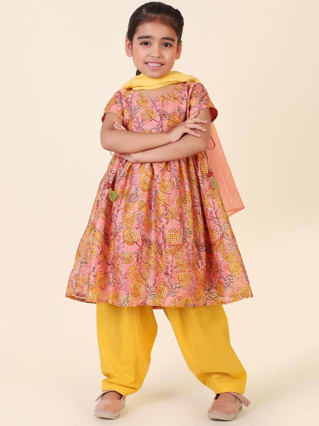 

Fabindia Girls Floral Printed Regular Kurta Salwar With Dupatta, Pink