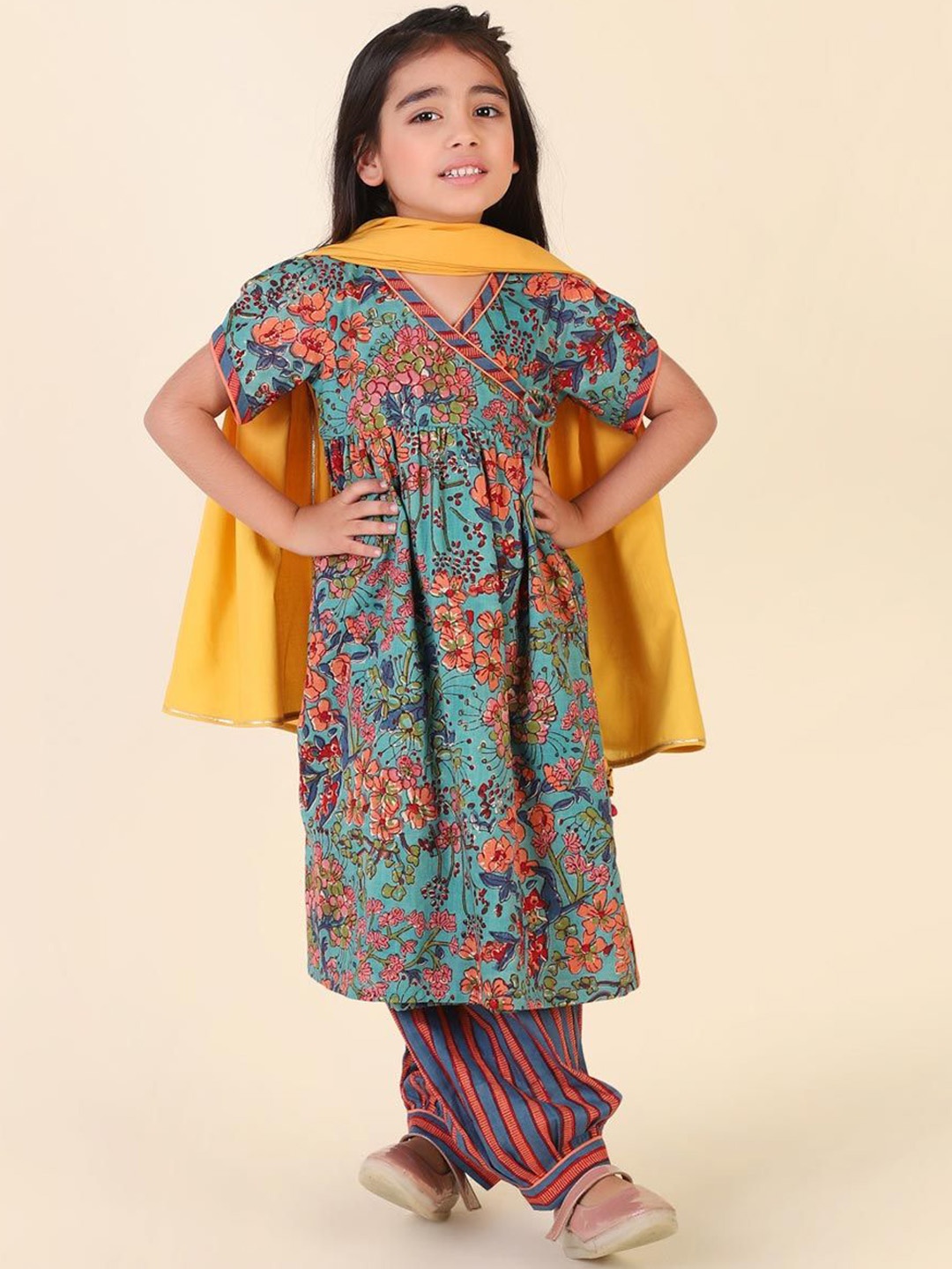 

Fabindia Girls Ethnic Motifs Printed Angrakha Pure Cotton Kurta Salwar With Dupatta, Teal