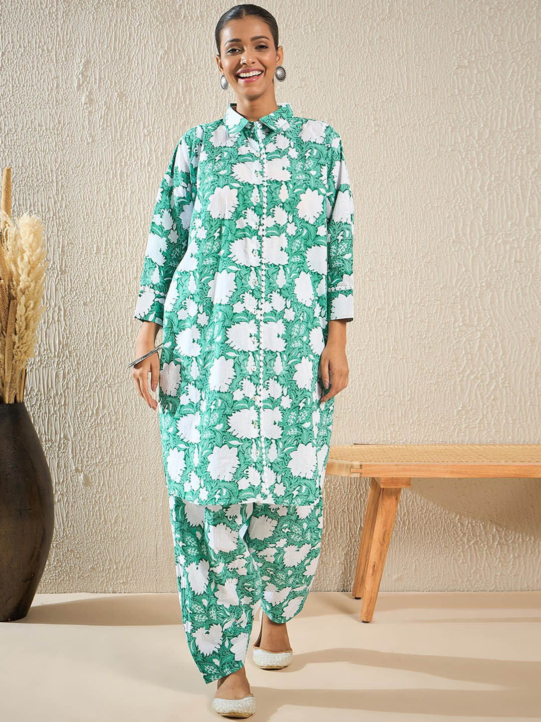 

STADO Women Floral Printed Regular Kurta with Salwar, Green