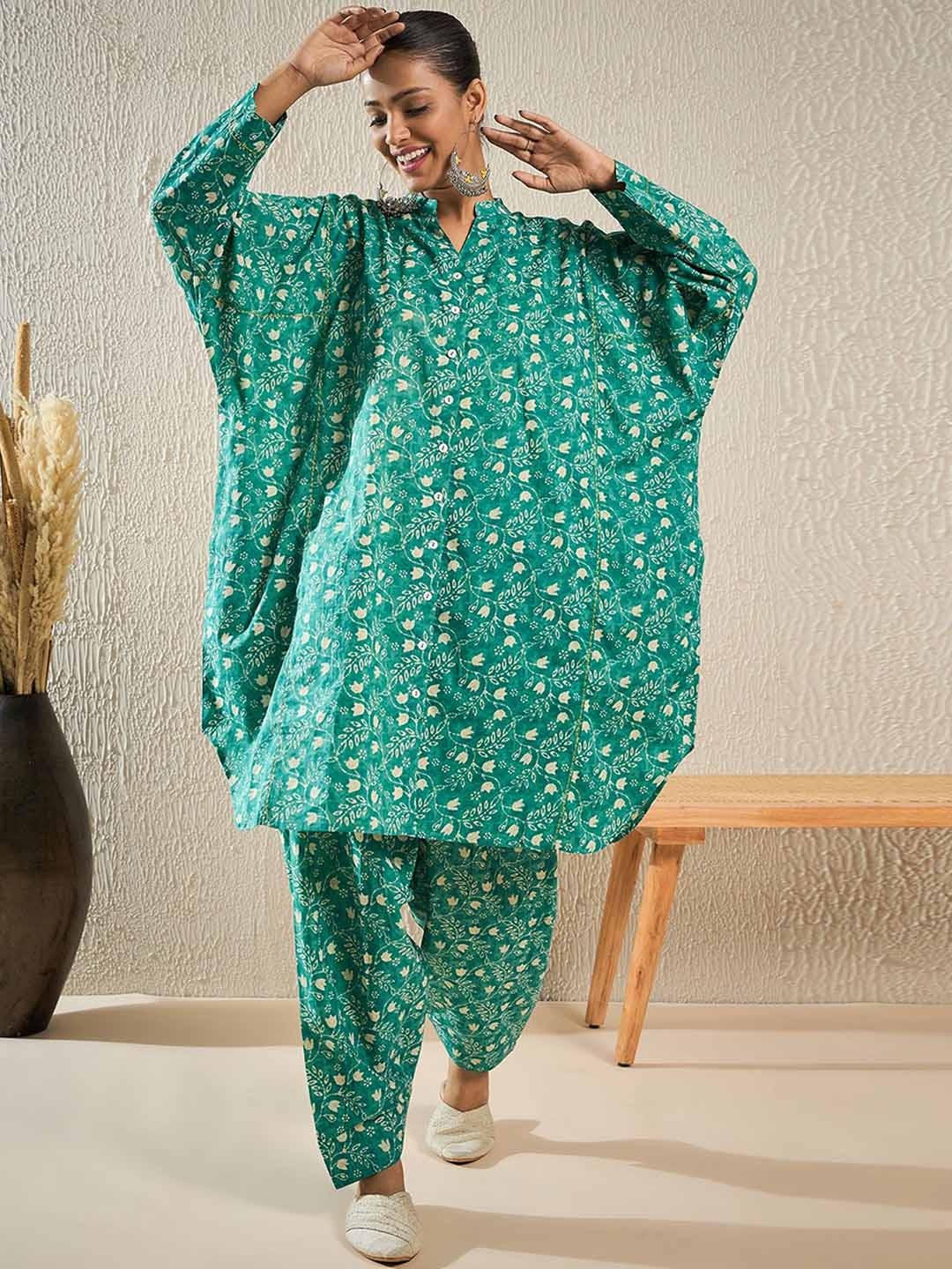 

STADO Women Floral Printed Kaftan Kurta with Trousers, Green