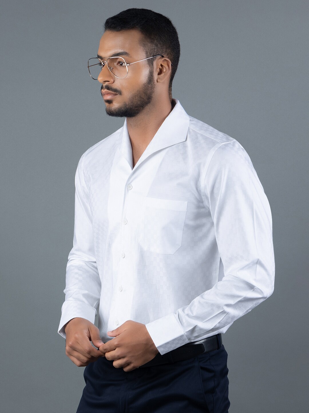 

LOUIS STITCH Men Comfort Opaque Semiformal Shirt, White