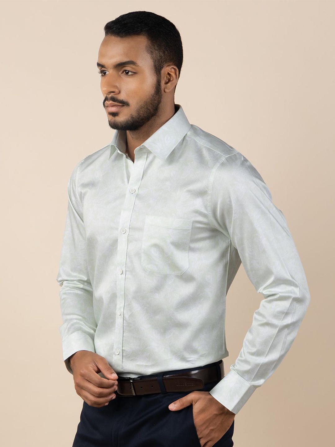 

LOUIS STITCH Men Comfort Opaque Printed Formal Shirt, Green