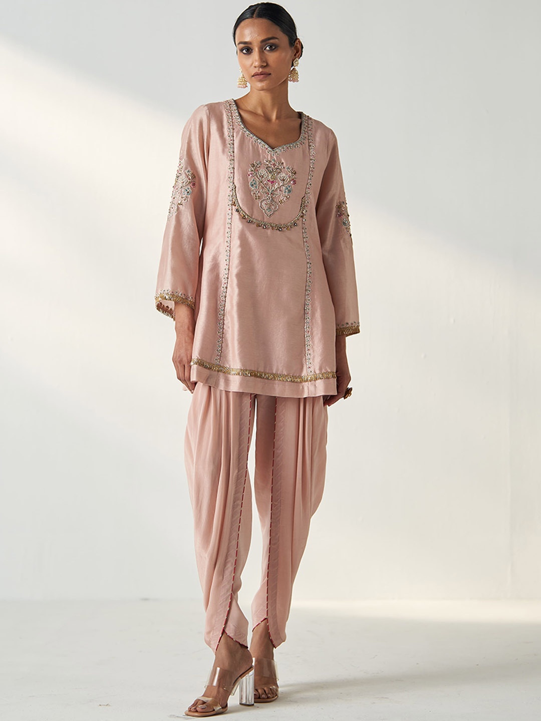 

STUDIO BAGECHAA Women Emelished Embroidered Kurti with Dhoti Pants, Pink