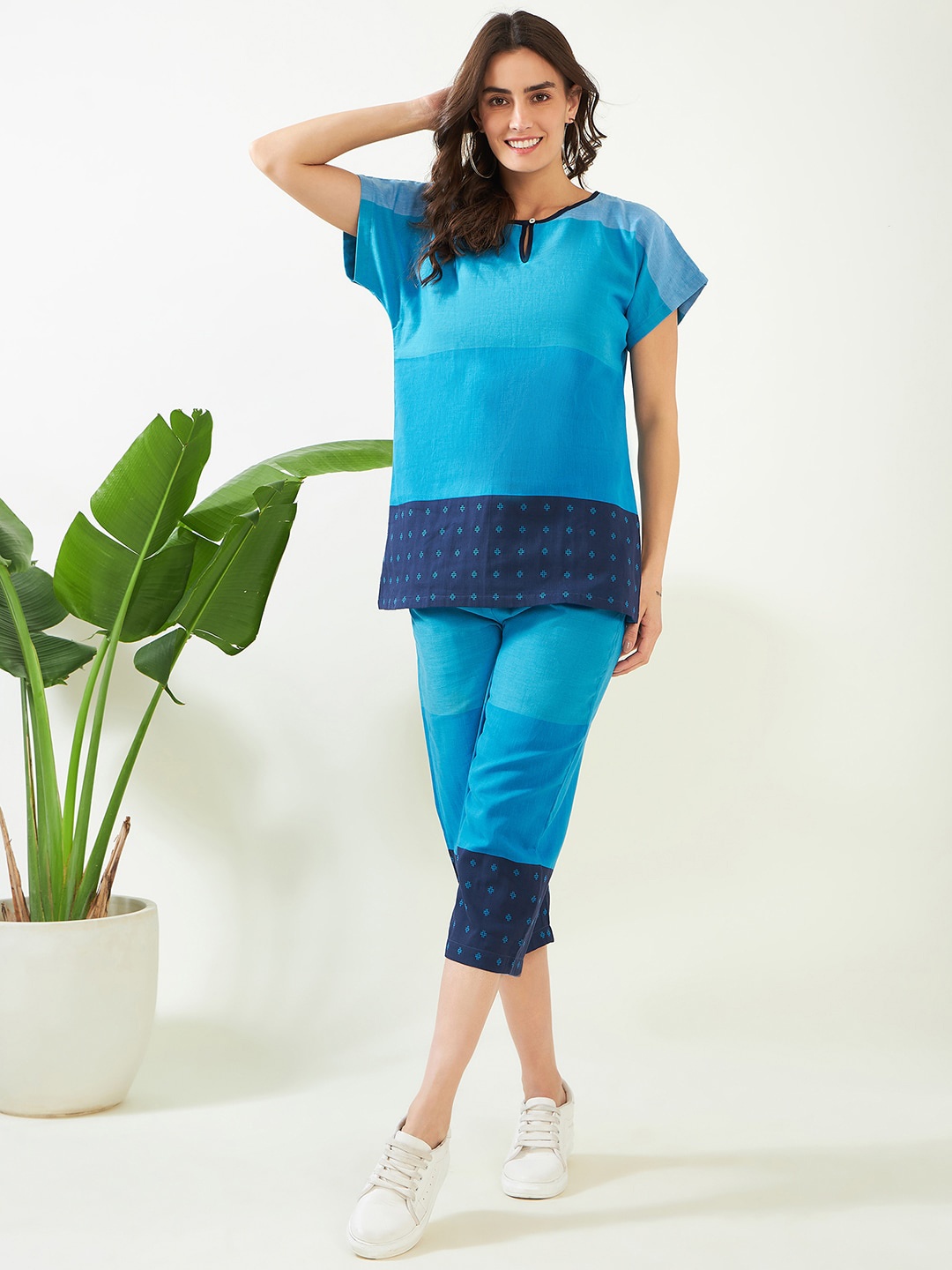 

The Kaftan Company Colourblocked Pure Cotton Top & Capris Co-Ords, Blue