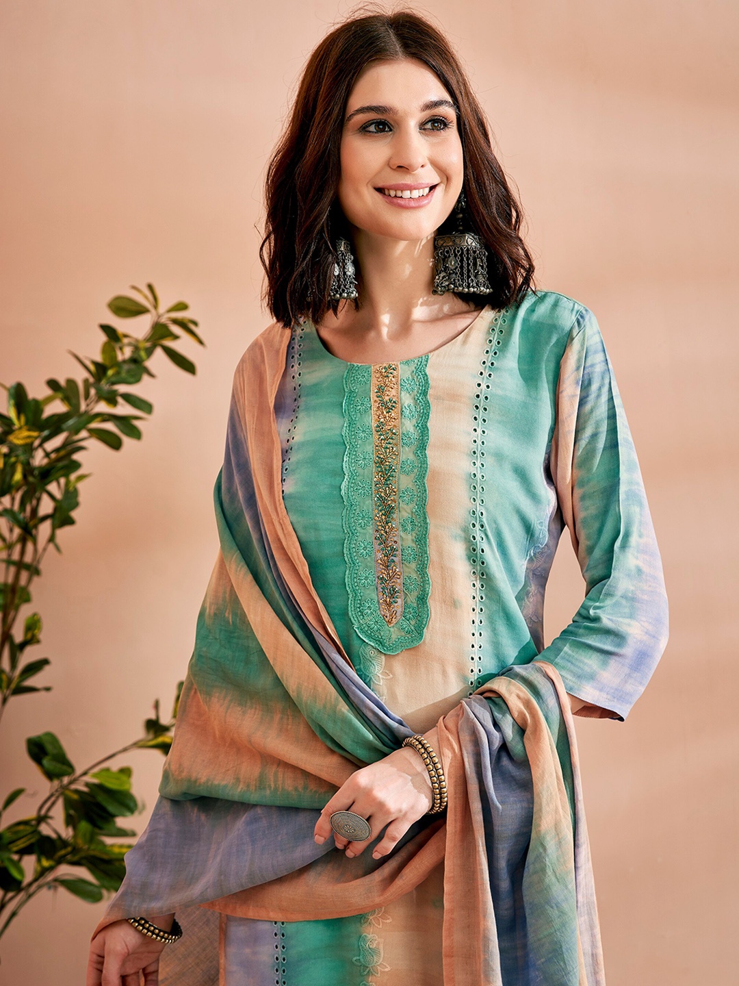 

Anouk Women Dyed Printed Kurta with Trousers & With Dupatta, Sea green