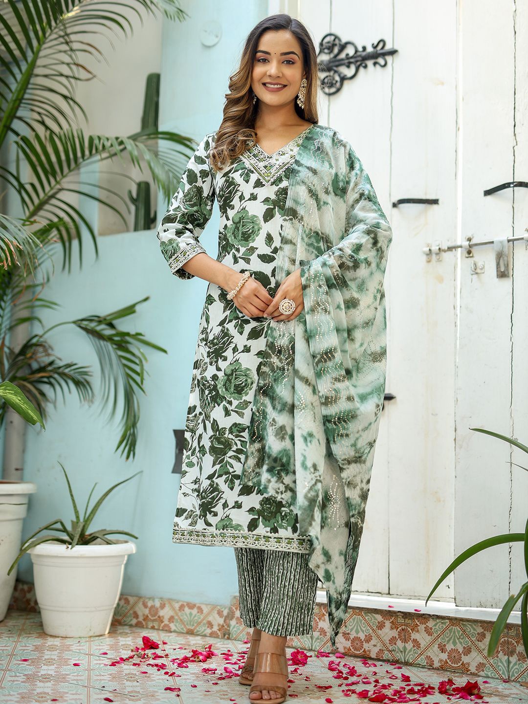 

KALINI Women Floral Printed Pure Cotton Kurta with Trousers & With Dupatta, Green
