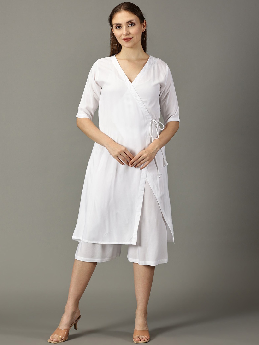 

DIVINATION Women Angrakha Kurta with Palazzos, White