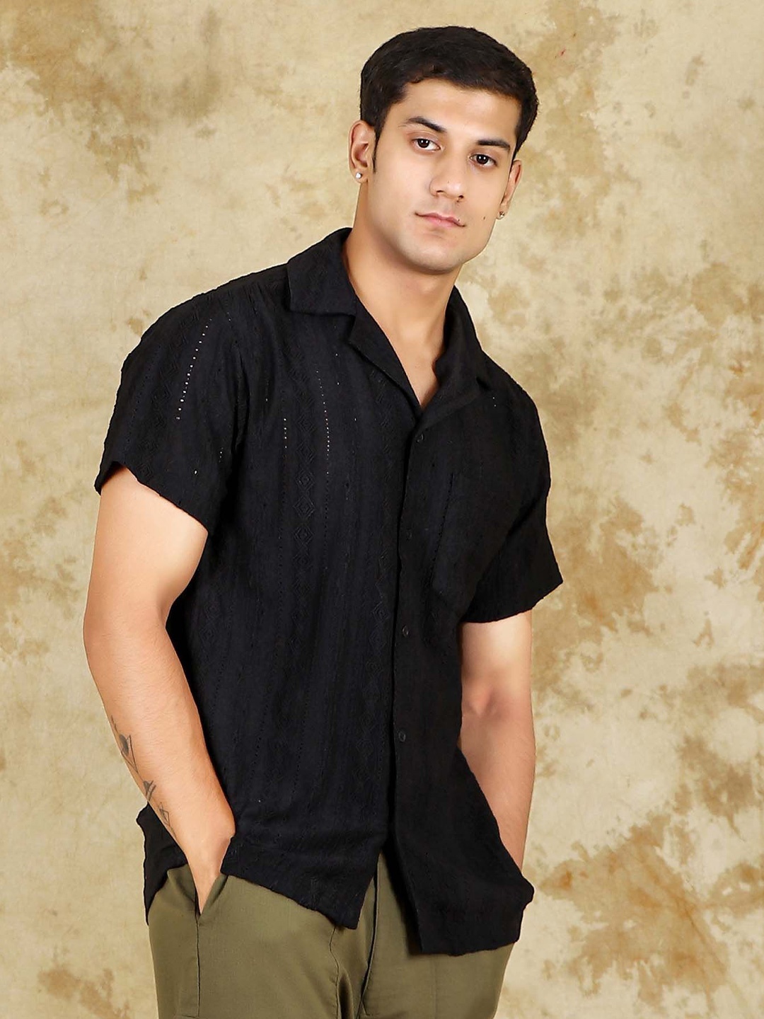 

BLUEBIRD Men Classic Semi Sheer Semiformal Shirt, Black