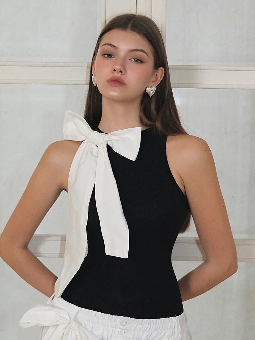 

LULU & SKY Women Contrast Bow Detail Bodysuit, Black