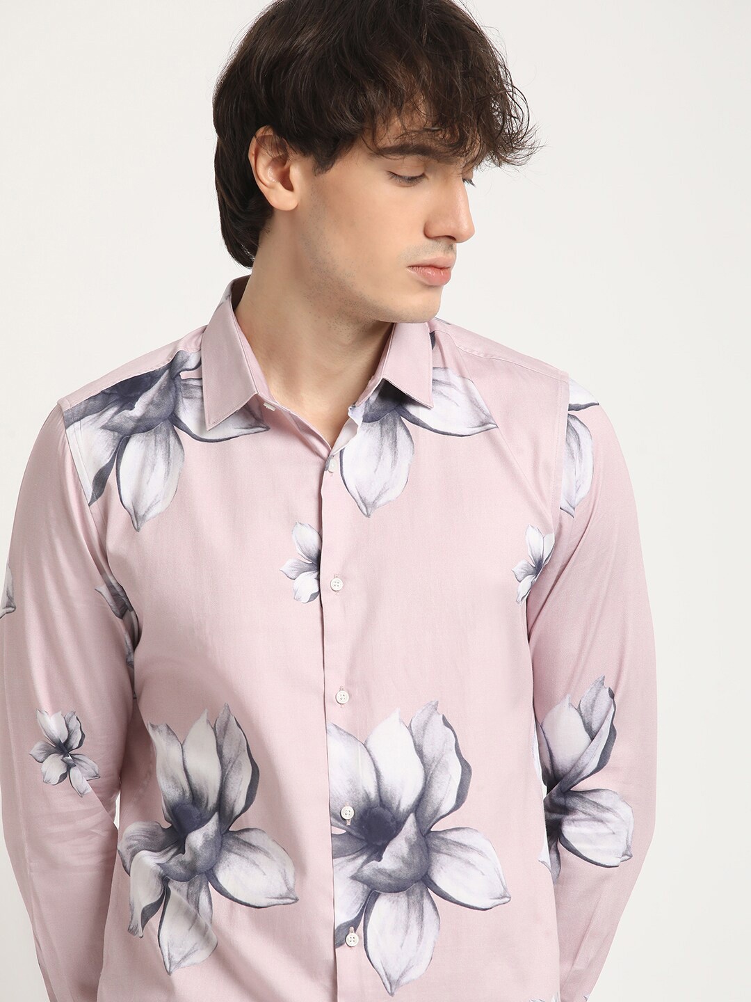 

THE BEAR HOUSE Men FloralPrinted Slim Fit Casual Shirt, Pink