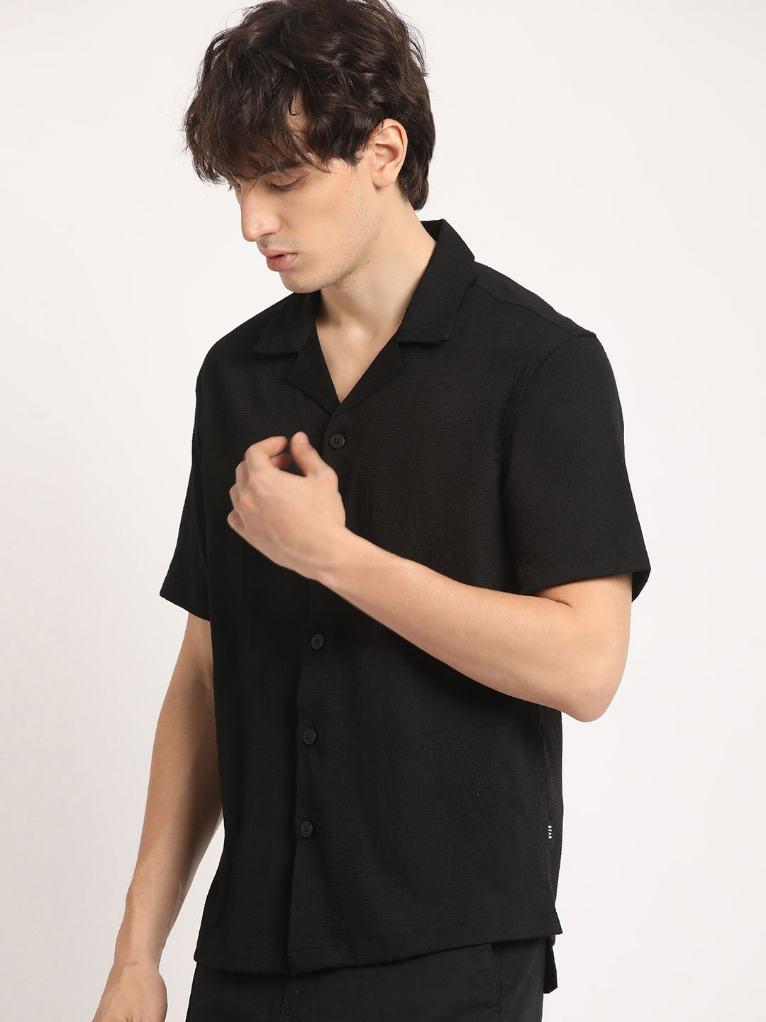 

THE BEAR HOUSE Men Solid Regular Fit Casual Shirt, Black