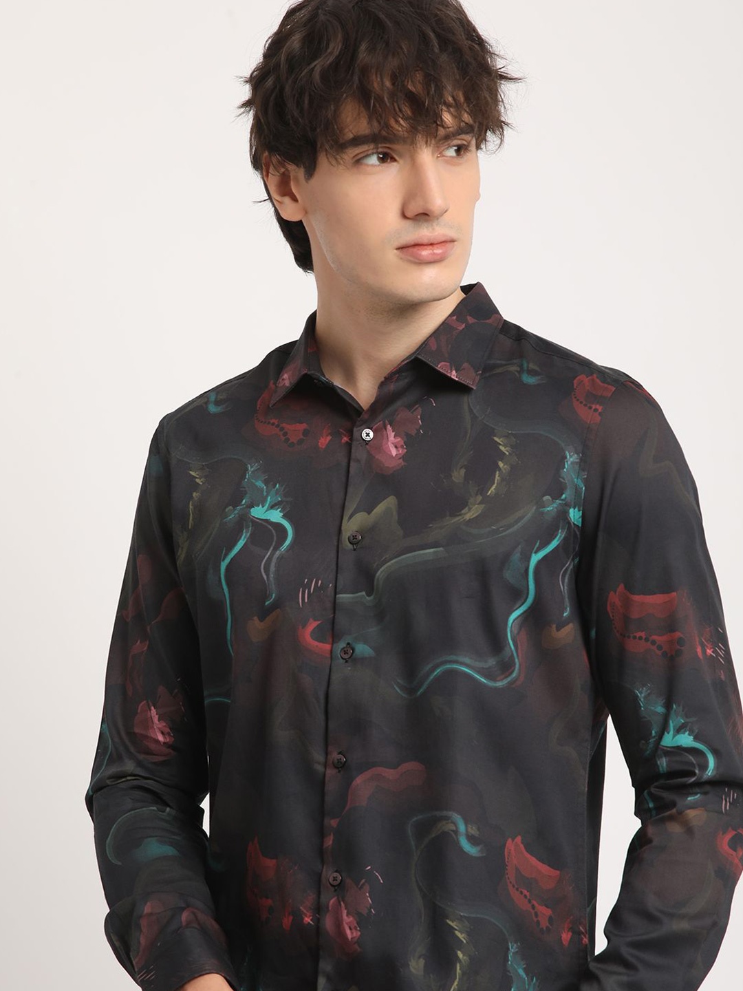 

THE BEAR HOUSE Men Abstract Graphic Print Slim Fit Casual Shirt, Black