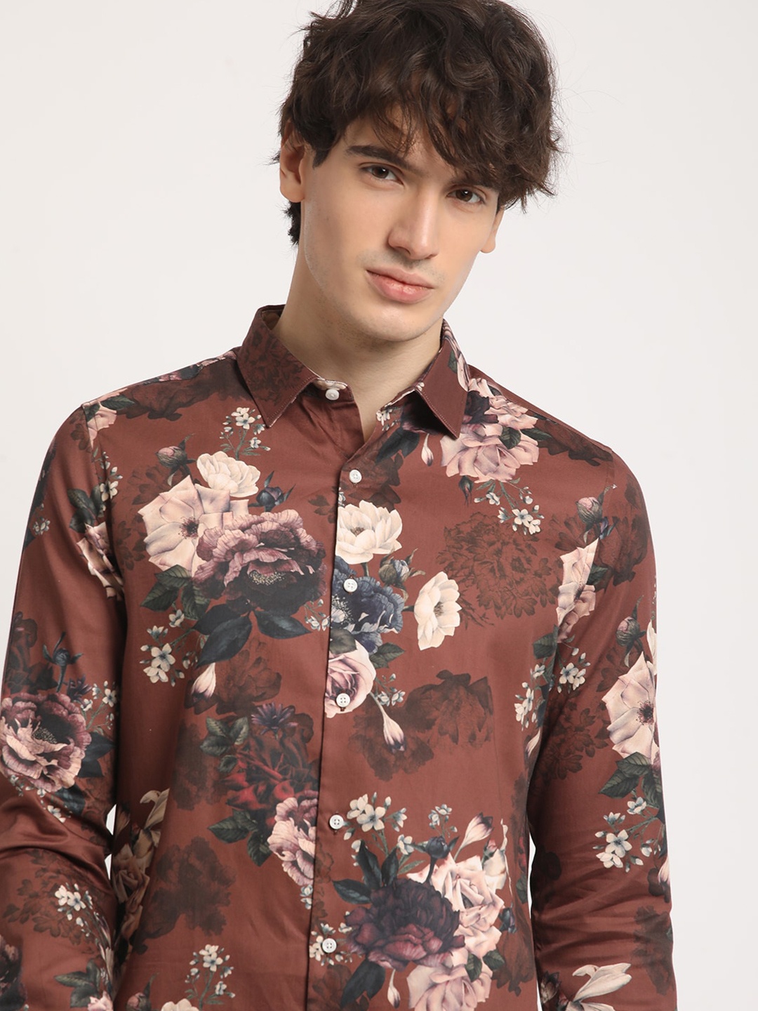 

THE BEAR HOUSE Men Floral Printed Slim Fit Casual Shirt, Brown
