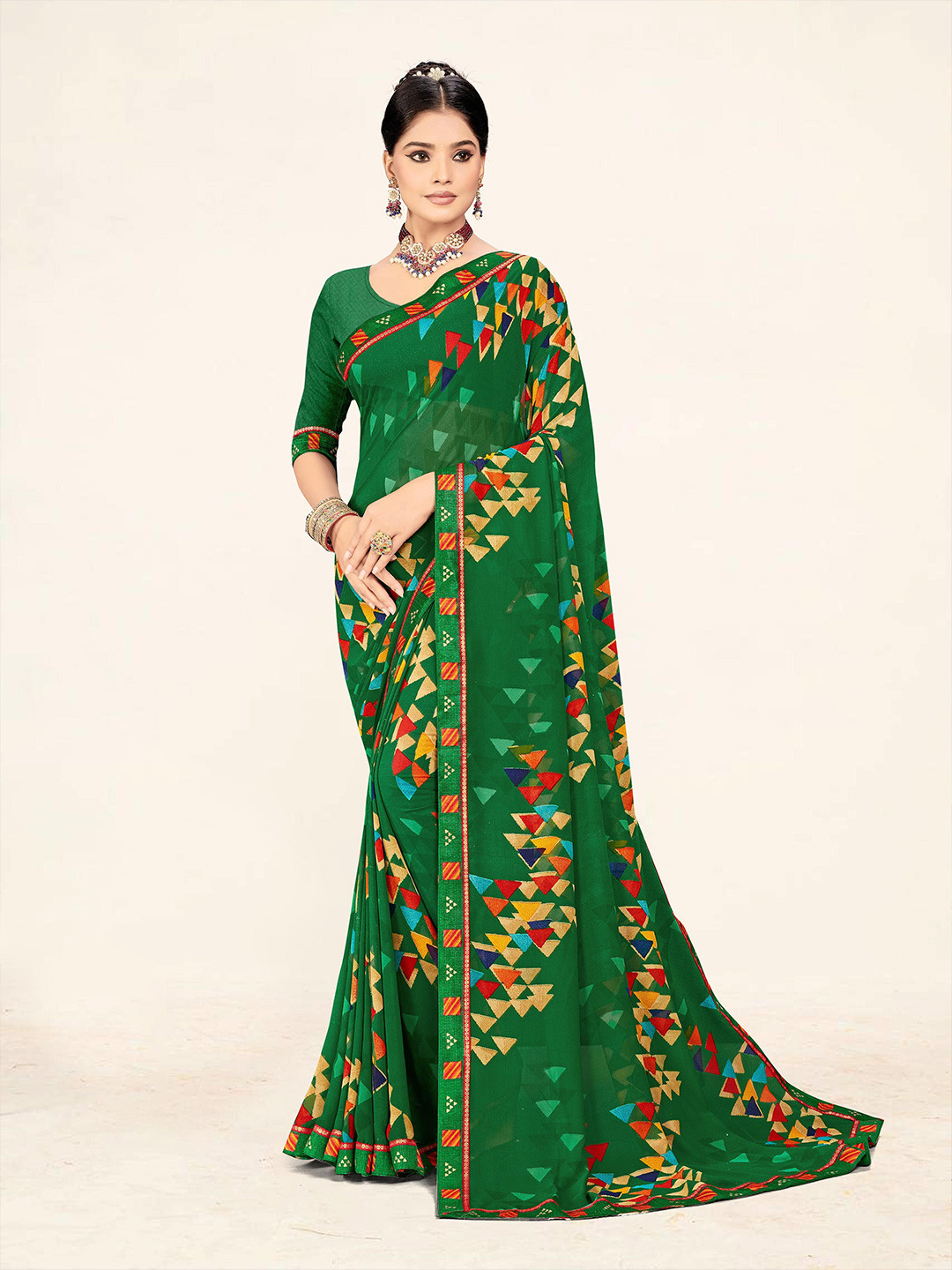

TINA FASHION Geometric printed Saree, Black