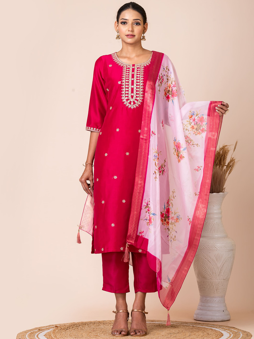 

SARSO Women Ethnic Motifs Embroidered Work Kurta with Trousers & With Dupatta, Magenta