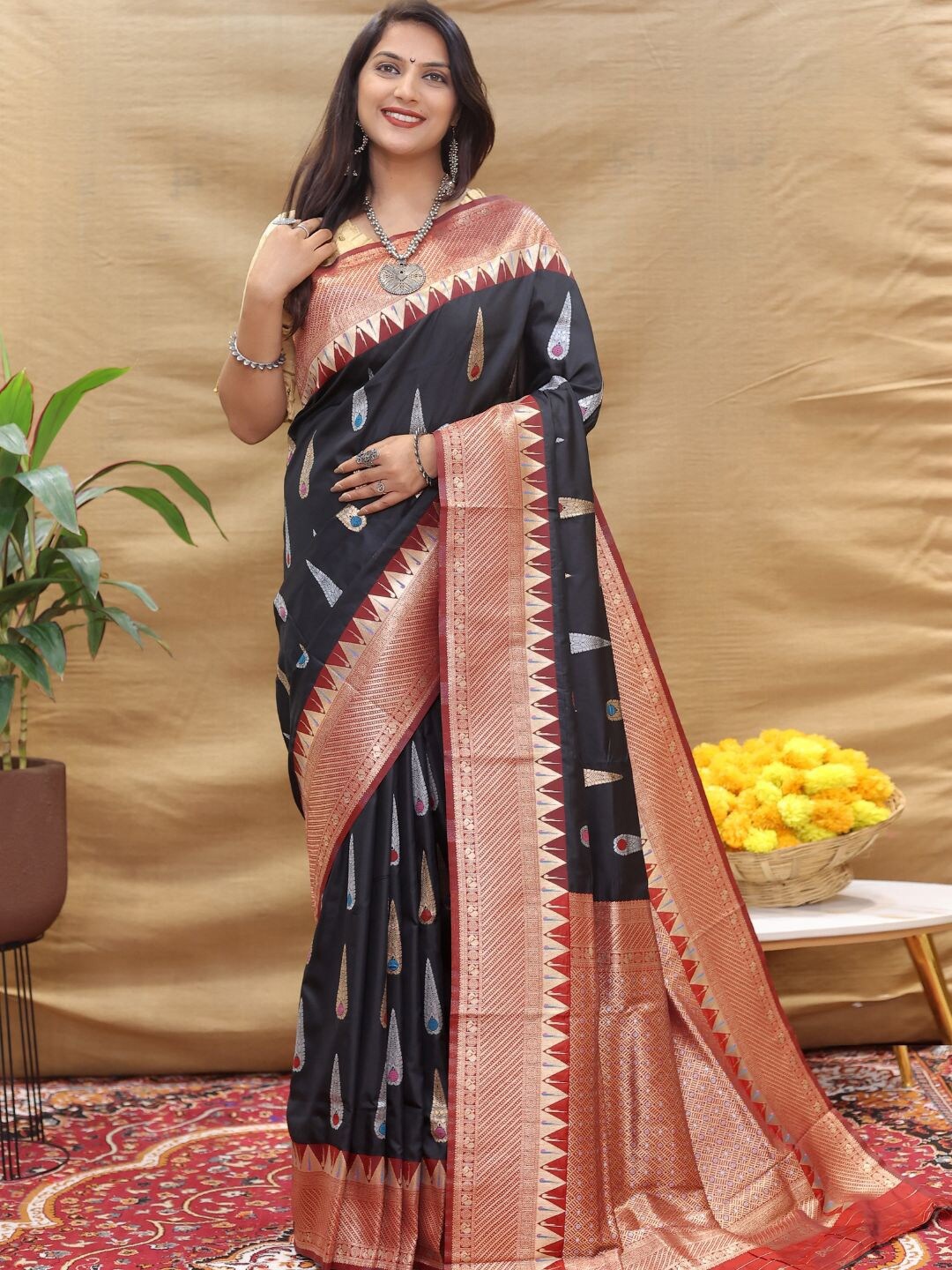 

SGF11 Woven Design Zari Art Silk Kanjeevaram Saree, Black