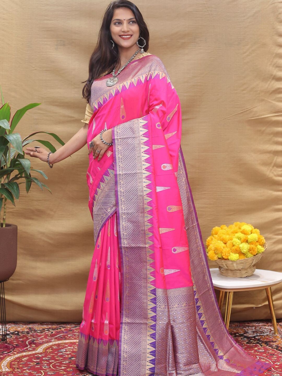 

SGF11 Woven Design Zari Art Silk Kanjeevaram Saree, Pink