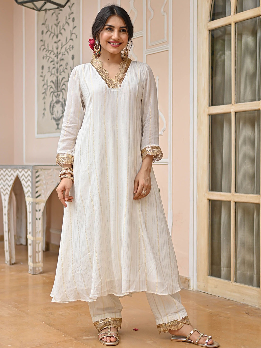 

Bunaai Women Solid Zari Panelled Kurta with Trousers, White