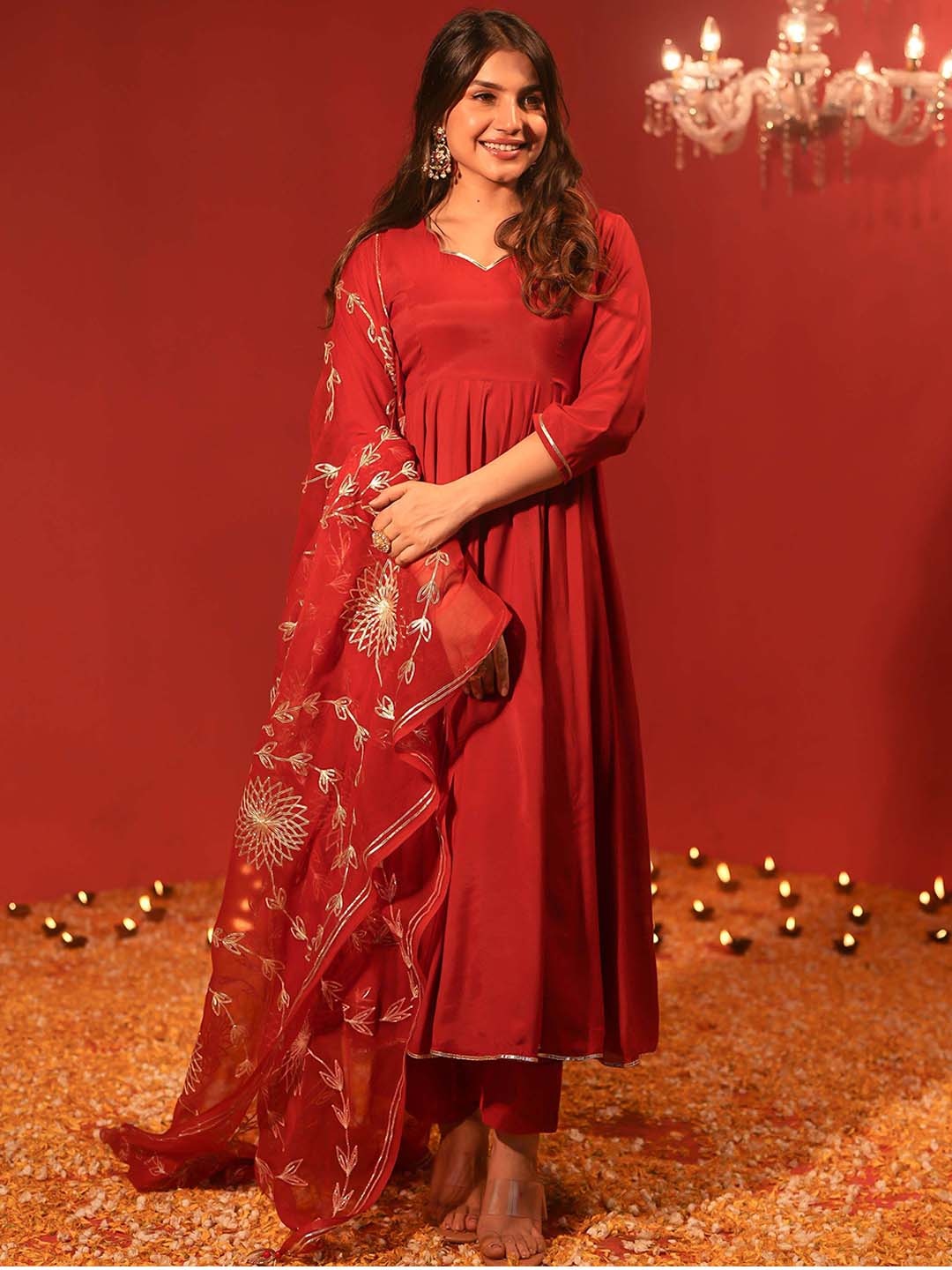 

Bunaai Women Panelled Kurta with Trousers & With Dupatta, Maroon