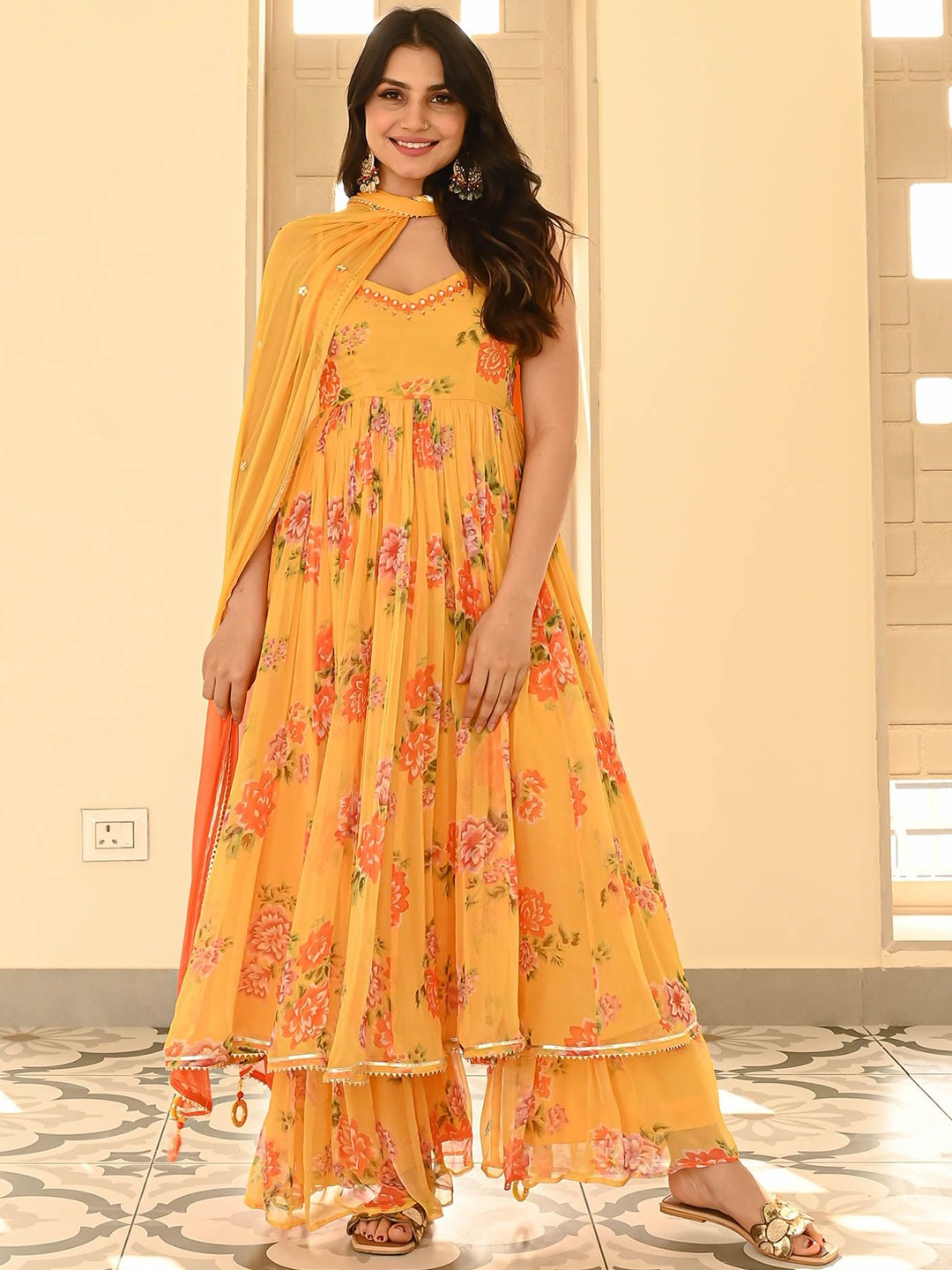 

Bunaai Women Floral Printed Panelled Kurta with Trousers & With Dupatta, Yellow