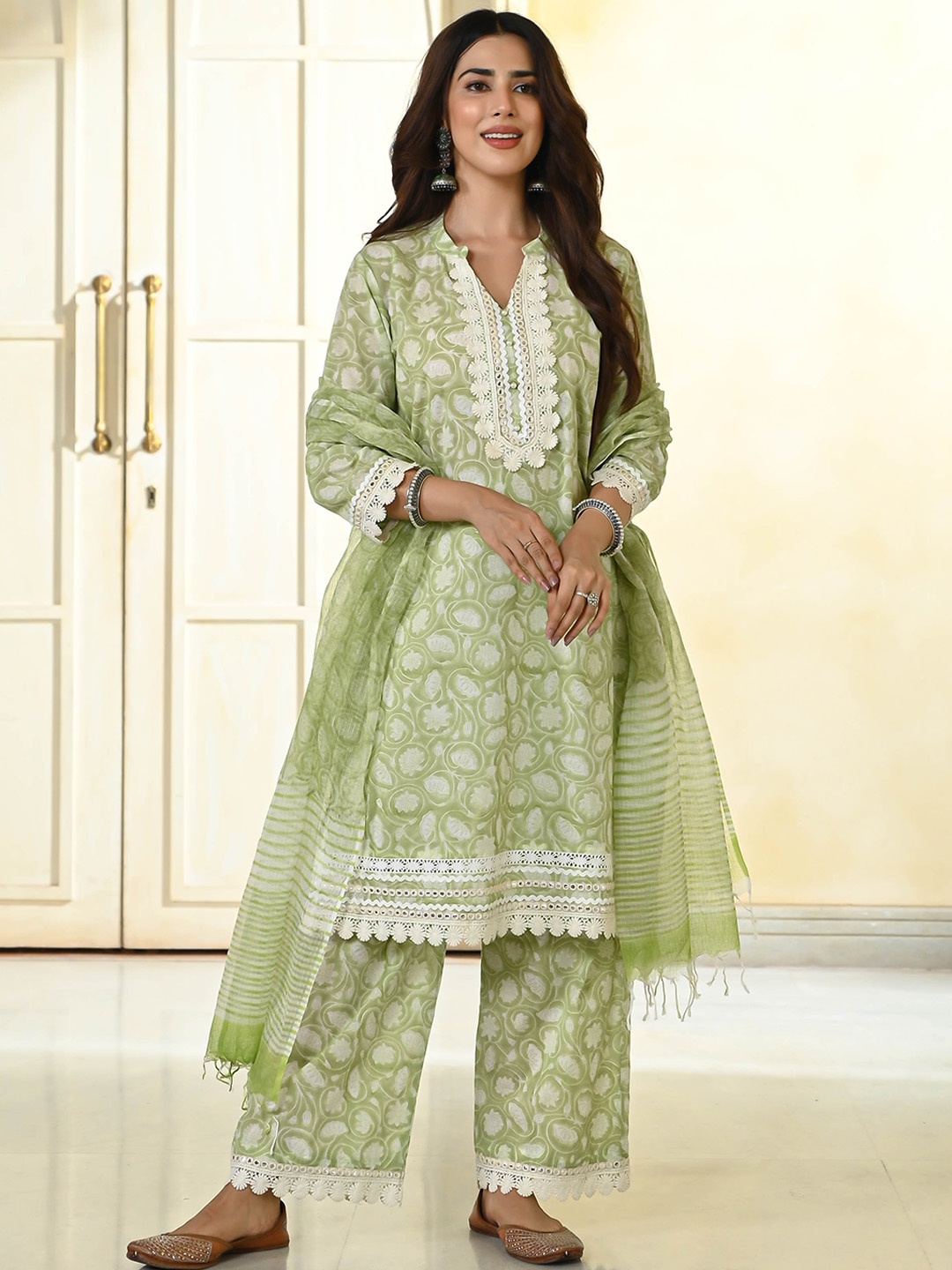 

Bunaai Women Floral Printed Mirror Work Kurta with Trousers & With Dupatta, Green