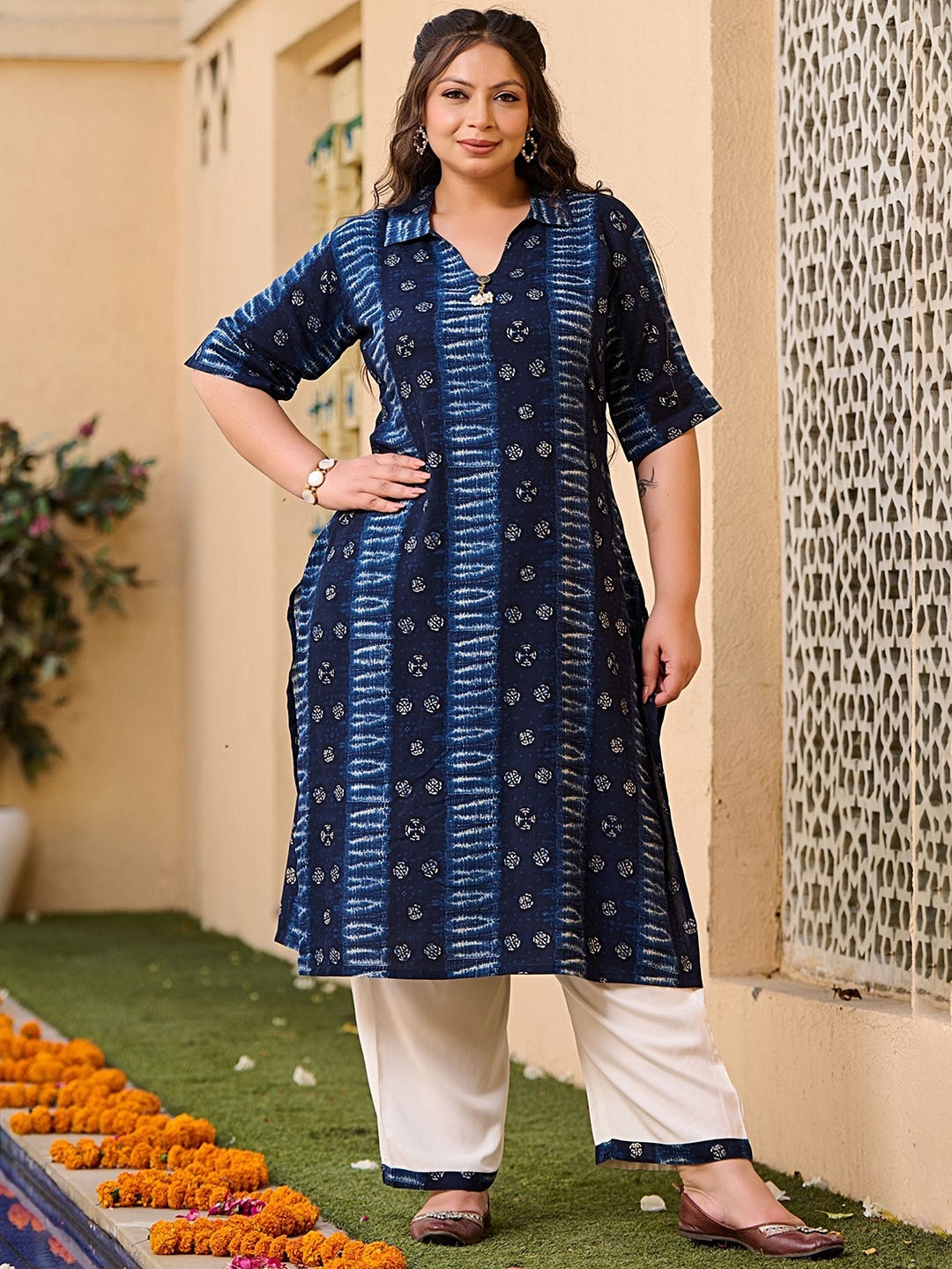 

PrettyPlus by Desinoor.com Women Printed Regular Kurta with Trousers, Blue