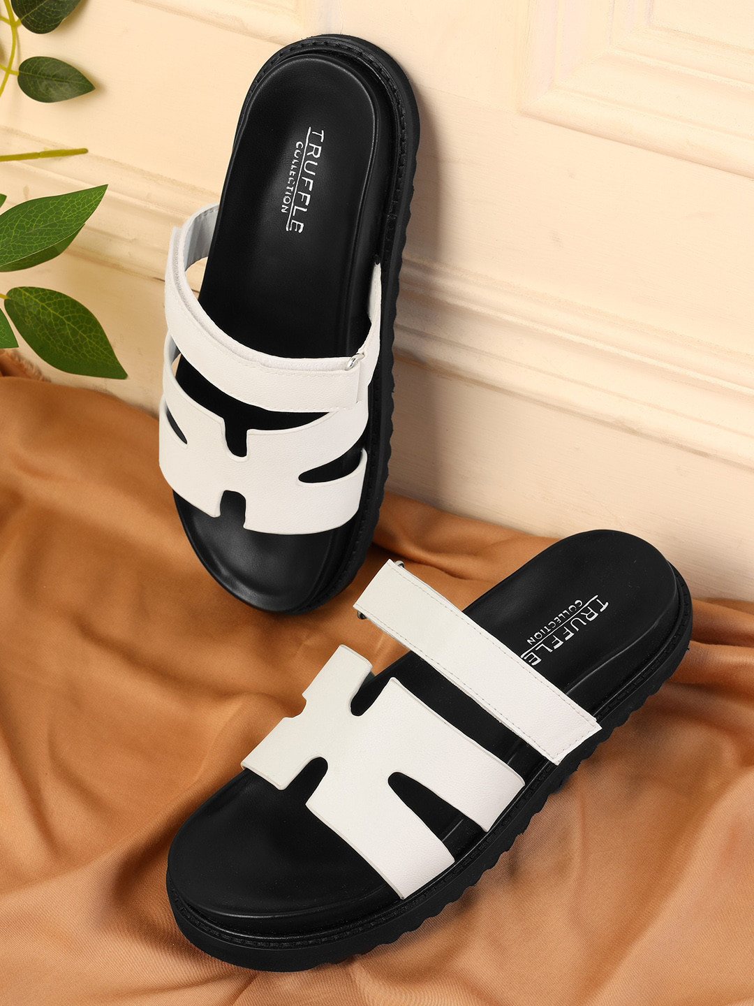 

Truffle Collection Women Colourblocked Open Toe Flats, White