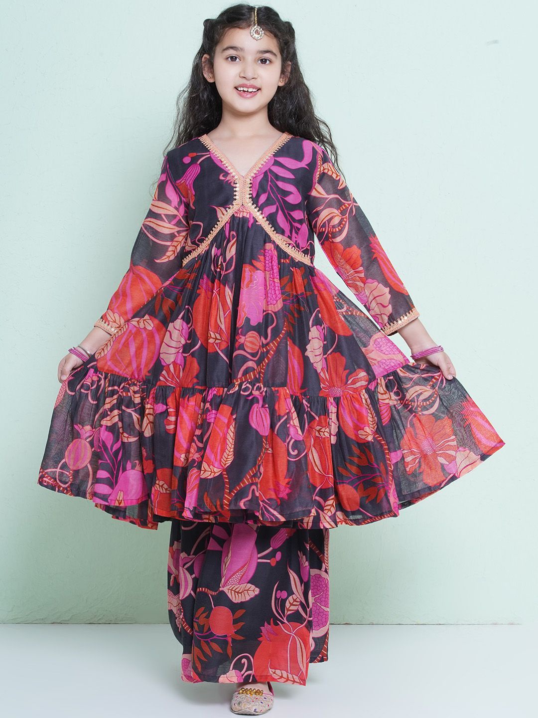 

Bitiya by Bhama Girls Floral Printed Empire Gotta Patti Kurta with Sharara, Black