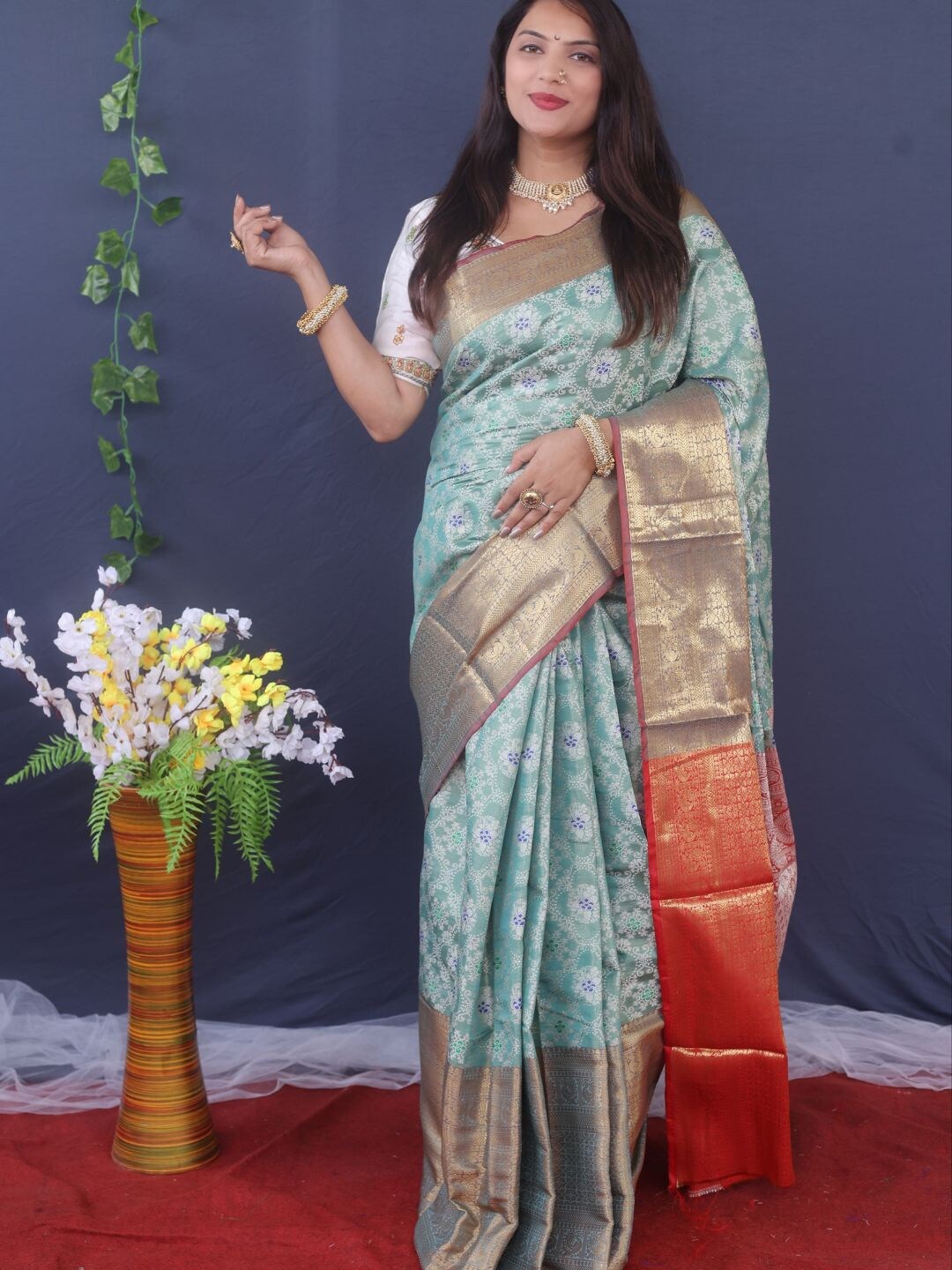 

SGF11 Woven Design Zari Kanjeevaram Saree, Blue