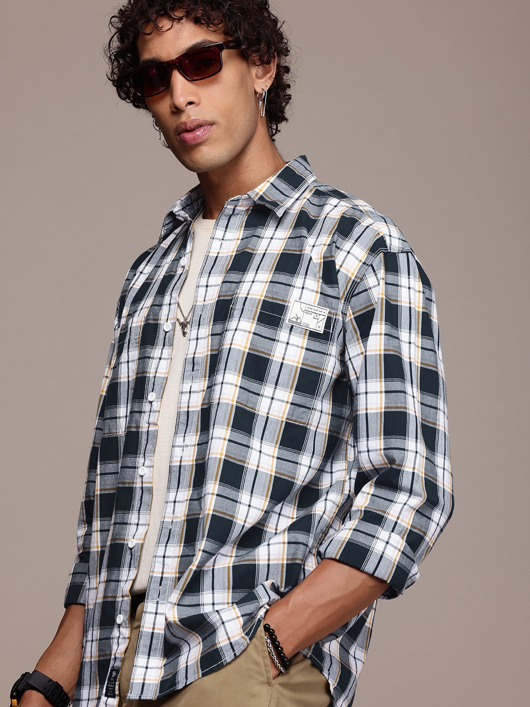 

The Roadster Life Co. Pure Cotton Opaque Checked Relaxed Fit Casual Shirt, Navy blue